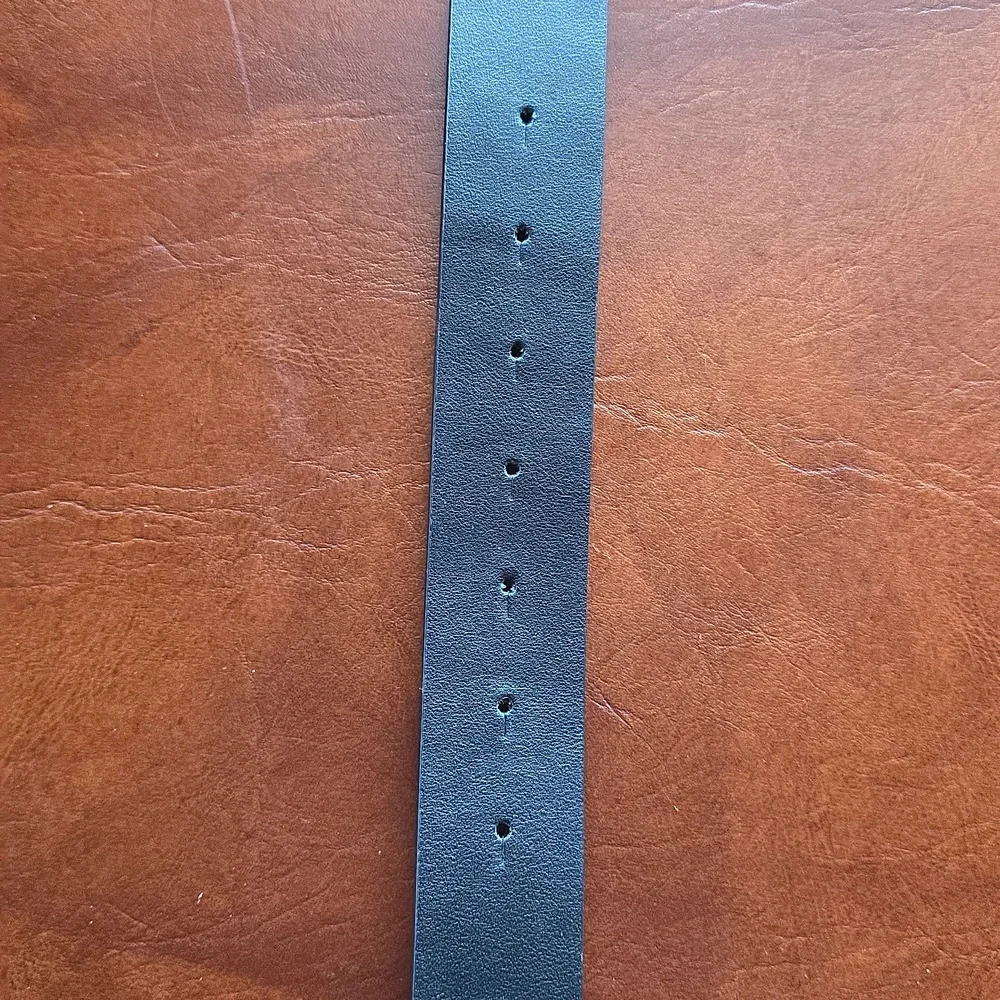 Source Unknown Black Belt with Double Heart Silver Buckle